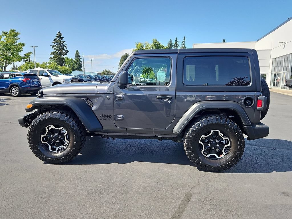 Used 2023 Jeep Wrangler Sport AWD/4WD image 3