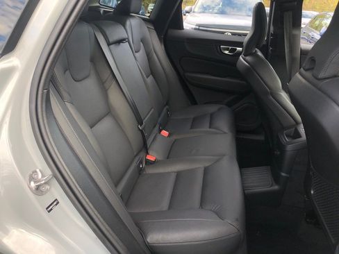 Used 2025 Volvo XC60 T8 Plus w/ Protection Package Premier image 34