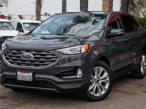 Used 2021 Ford Edge Titanium w/ Cargo Accessory Package image 4