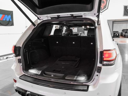 Used 2020 Jeep Grand Cherokee Trackhawk AWD/4WD image 59