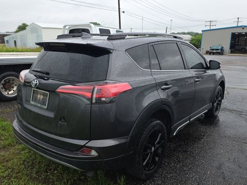 Used 2018 Toyota RAV4 Adventure AWD/4WD image 6