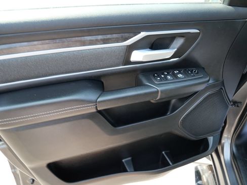 Used 2021 RAM 1500 Big Horn AWD/4WD image 17