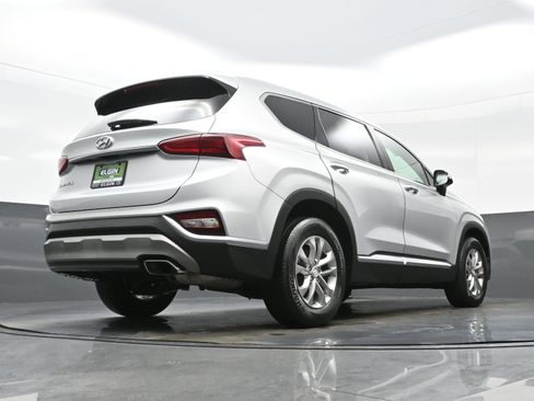 Used 2019 Hyundai Santa Fe SEL w/ Cargo Package image 28