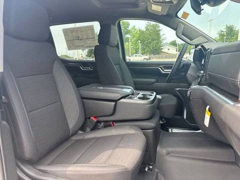 New 2026 Chevrolet Silverado 1500 LT w/ Z71 Off-Road Package AWD/4WD image 15