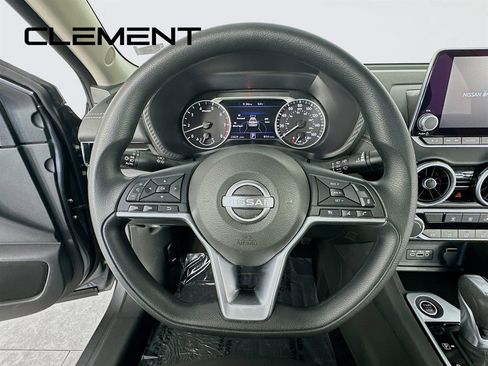 Used 2025 Nissan Sentra SV FWD image 15