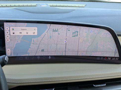 Certified 2024 Cadillac XT4 Luxury w/ Cold Weather Package image 24