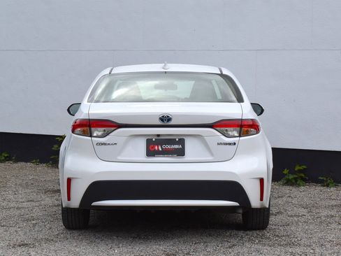 Used 2021 Toyota Corolla LE image 4