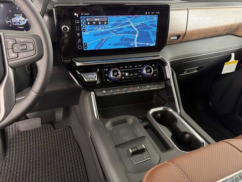New 2026 GMC Sierra 2500 Denali Ultimate AWD/4WD image 29