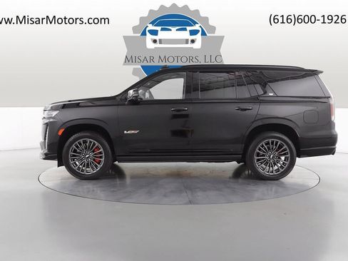 Used 2023 Cadillac Escalade V AWD/4WD image 6