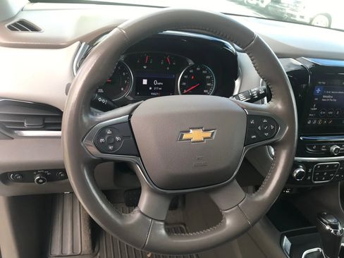 Used 2020 Chevrolet Traverse LT w/ LT Premium Package image 19