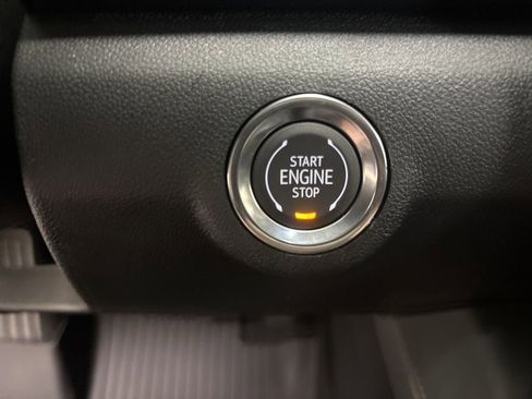 New 2026 GMC Terrain AT4 w/ LPO, Black Badging Package AWD/4WD image 17
