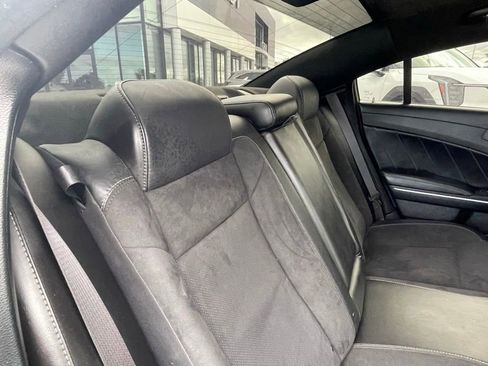 Used 2023 Dodge Charger Scat Pack w/ Dynamics Package RWD image 23