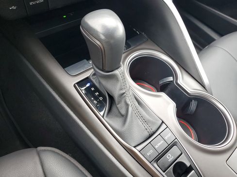 Used 2023 Toyota Camry XSE image 36