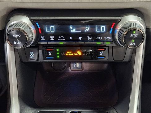 Used 2023 Toyota RAV4 Limited FWD image 39