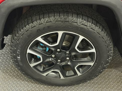 Used 2021 Jeep Compass Trailhawk AWD/4WD image 21