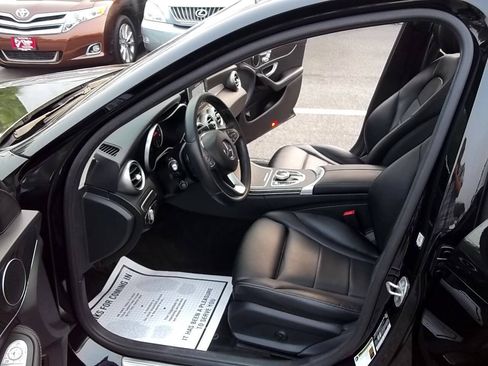 Used 2017 Mercedes-Benz C 300 4MATIC Sedan image 7