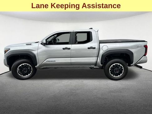 Certified 2025 Toyota Tacoma TRD Off-Road w/ TRD Off Road Upgrade Package image 7