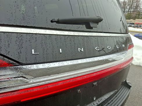 Used 2020 Lincoln Navigator Reserve AWD/4WD image 32