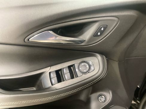 Used 2023 Buick Encore GX Select w/ Sport Touring Package image 12