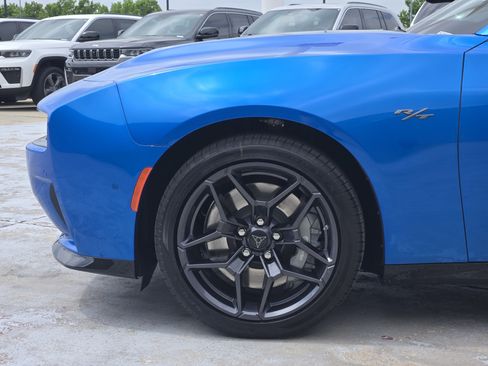 New 2026 Dodge Charger R/T AWD/4WD image 5