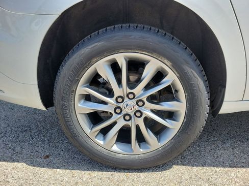 Used 2023 Buick Enclave Avenir w/ Avenir Technology Package AWD/4WD image 5