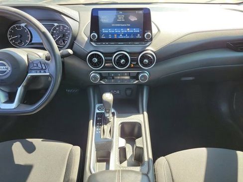 Used 2023 Nissan Sentra SV image 5