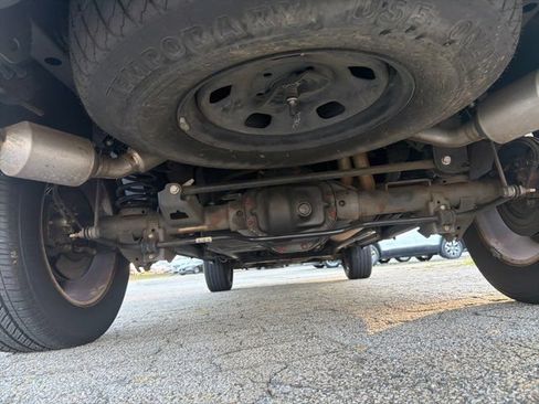 Used 2014 RAM 1500 Express RWD image 29