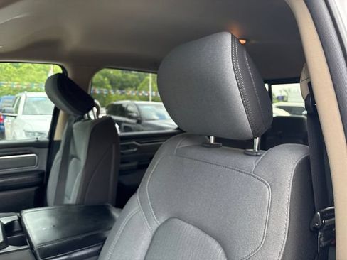 Used 2019 RAM 1500 Big Horn AWD/4WD image 9