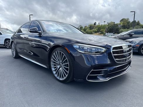 Used 2022 Mercedes-Benz S 580 4MATIC Sedan image 3
