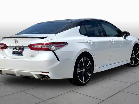 Used 2018 Toyota Camry XSE FWD image 13