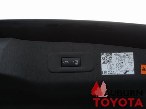 New 2025 Toyota Crown Signia image 5