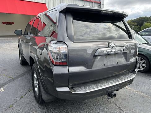 Used 2017 Toyota 4Runner SR5 RWD image 2
