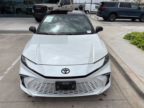 Used 2025 Toyota Camry XSE w/ Premium Package FWD image 6
