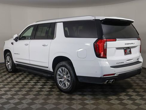 Used 2025 GMC Yukon XL Denali AWD/4WD image 16