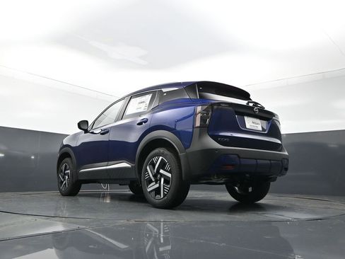 New 2026 Nissan Kicks SV w/ SV Premium Package AWD/4WD image 23