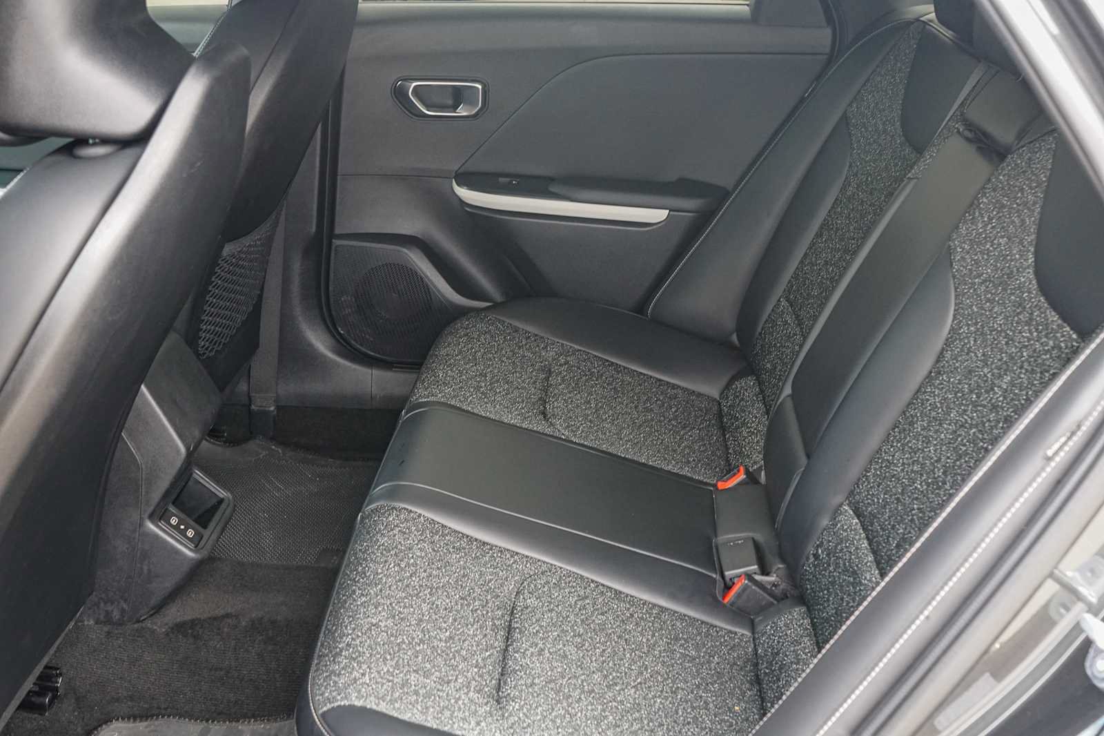Used 2025 Kia K4 GT-Line w/ GT-Line Sunroof Package FWD image 19