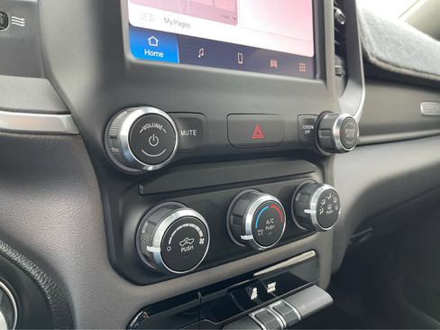Used 2022 RAM 1500 Big Horn image 17