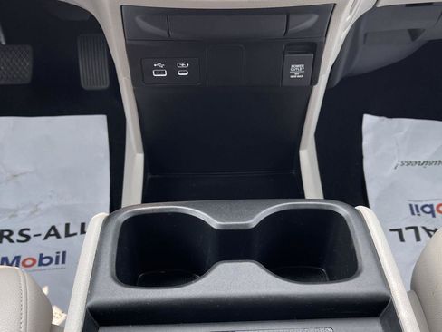 Used 2025 Honda Odyssey EX-L image 11