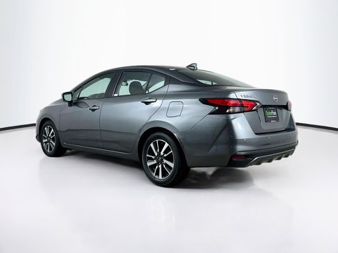 Used 2025 Nissan Versa SV FWD image 5