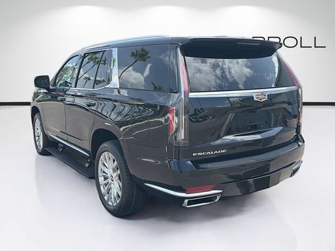Used 2024 Cadillac Escalade Premium Luxury AWD/4WD image 5
