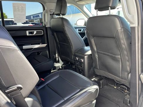 Certified 2022 Ford Explorer XLT w/ Equipment Group 202A AWD/4WD image 22