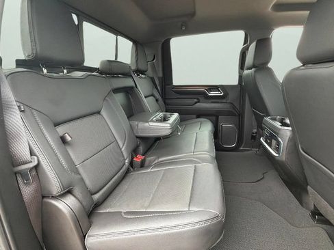 Used 2024 GMC Sierra 2500 Denali AWD/4WD image 31