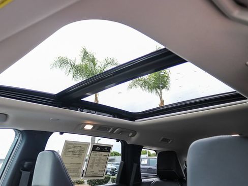 Certified 2025 INFINITI QX60 Luxe AWD/4WD image 26