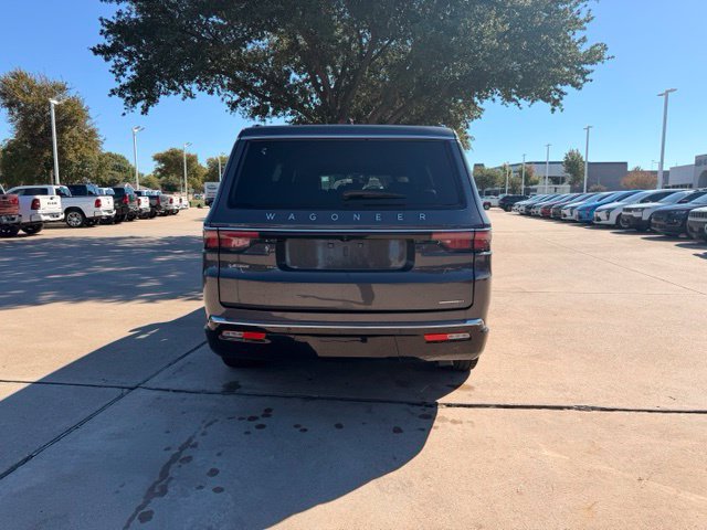 Used 2024 Jeep Wagoneer Series III AWD/4WD image 5