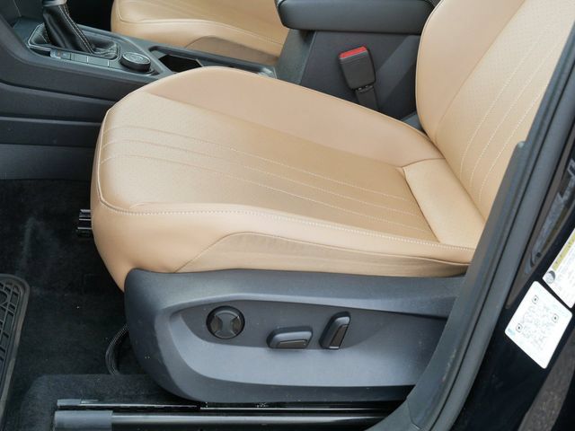 Certified 2024 Volkswagen Tiguan SE w/ Panoramic Sunroof Package AWD/4WD image 14