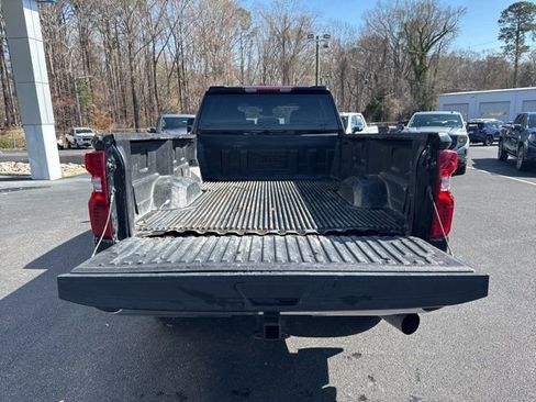 Used 2024 Chevrolet Silverado 2500 LT AWD/4WD image 12