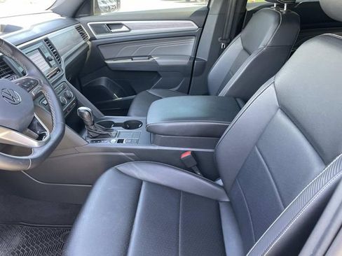 Used 2023 Volkswagen Atlas Cross Sport SE FWD image 20