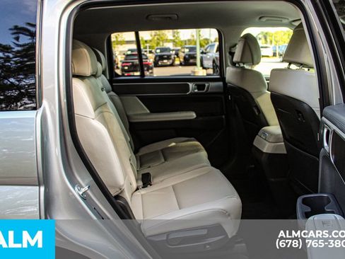 Used 2025 Hyundai Santa Fe SEL FWD image 21