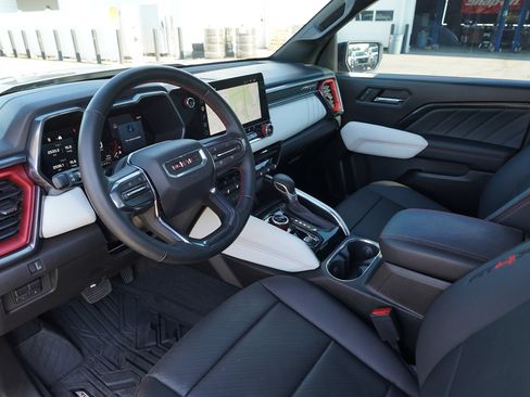 Used 2023 GMC Canyon AT4X AWD/4WD image 17