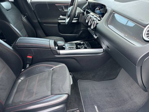 Certified 2022 Mercedes-Benz GLA 250 4MATIC image 16